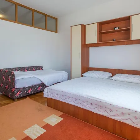 Διαμέρισμα Sandra *